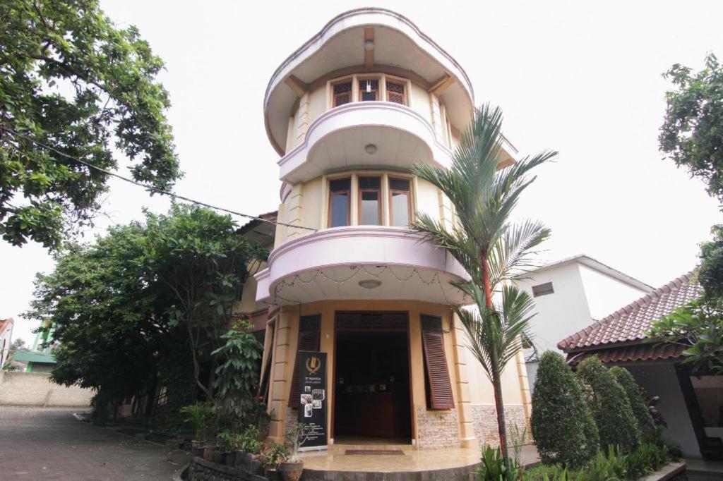 Hotel Grand Ciwareng And *