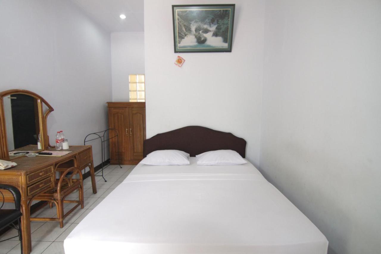 Hotel Grand Ciwareng And *