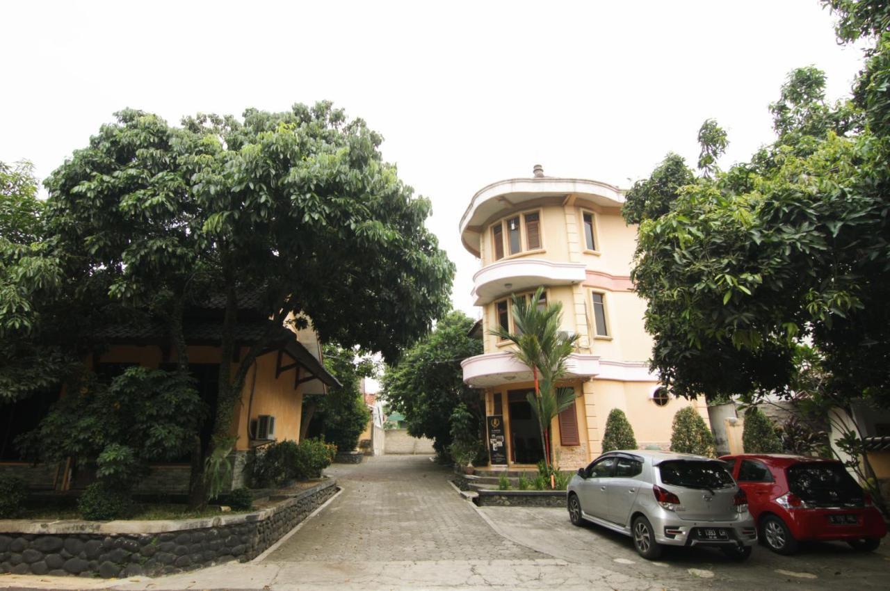 Grand Ciwareng And